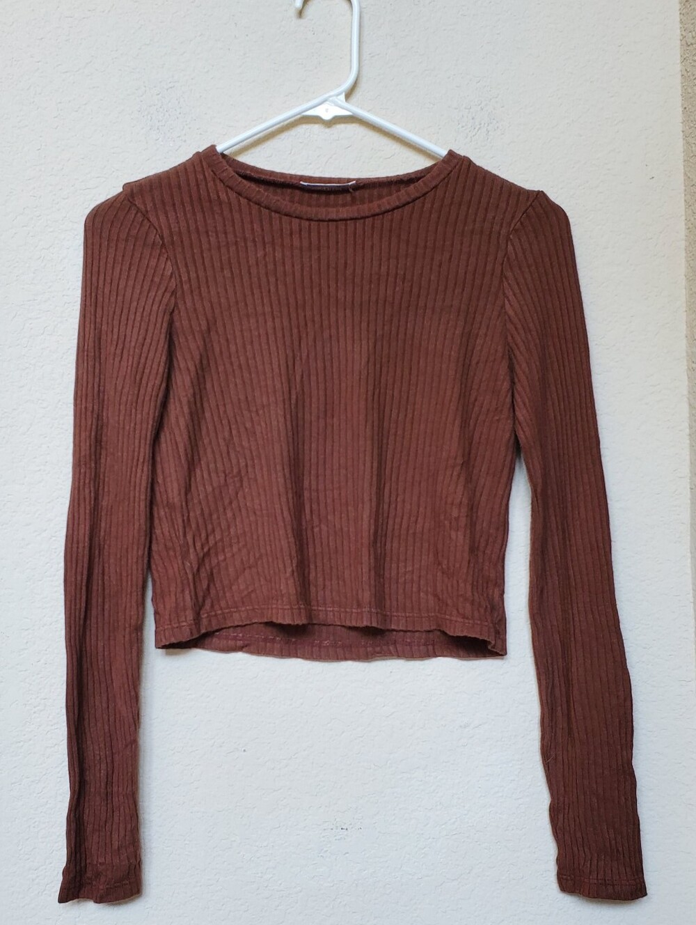 Reformation Ribbed Tencel Long Sleeve Crop Top. Size Small